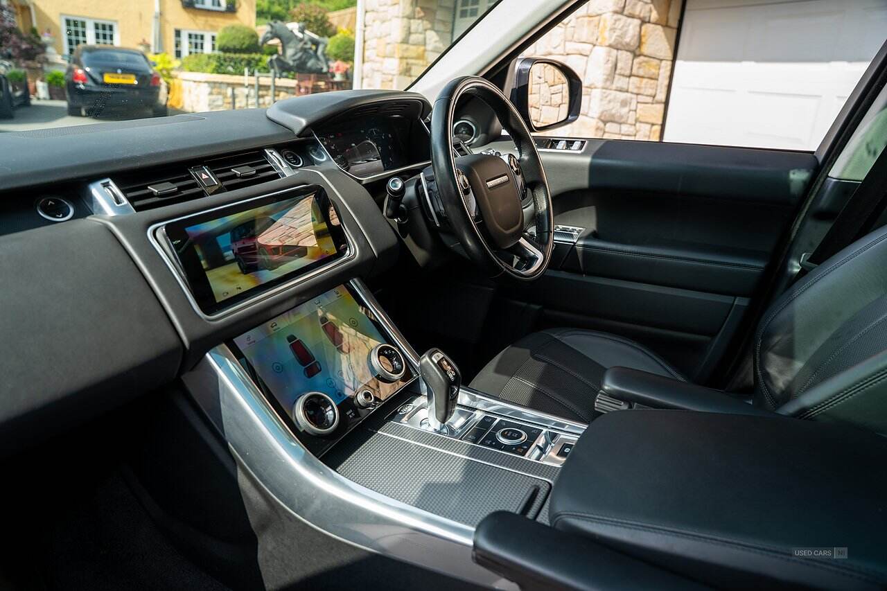 May 2019 Land Rover Range Rover Sport 3.0 SDV6 HSE Dynamic 5dr Auto [7 Seat]