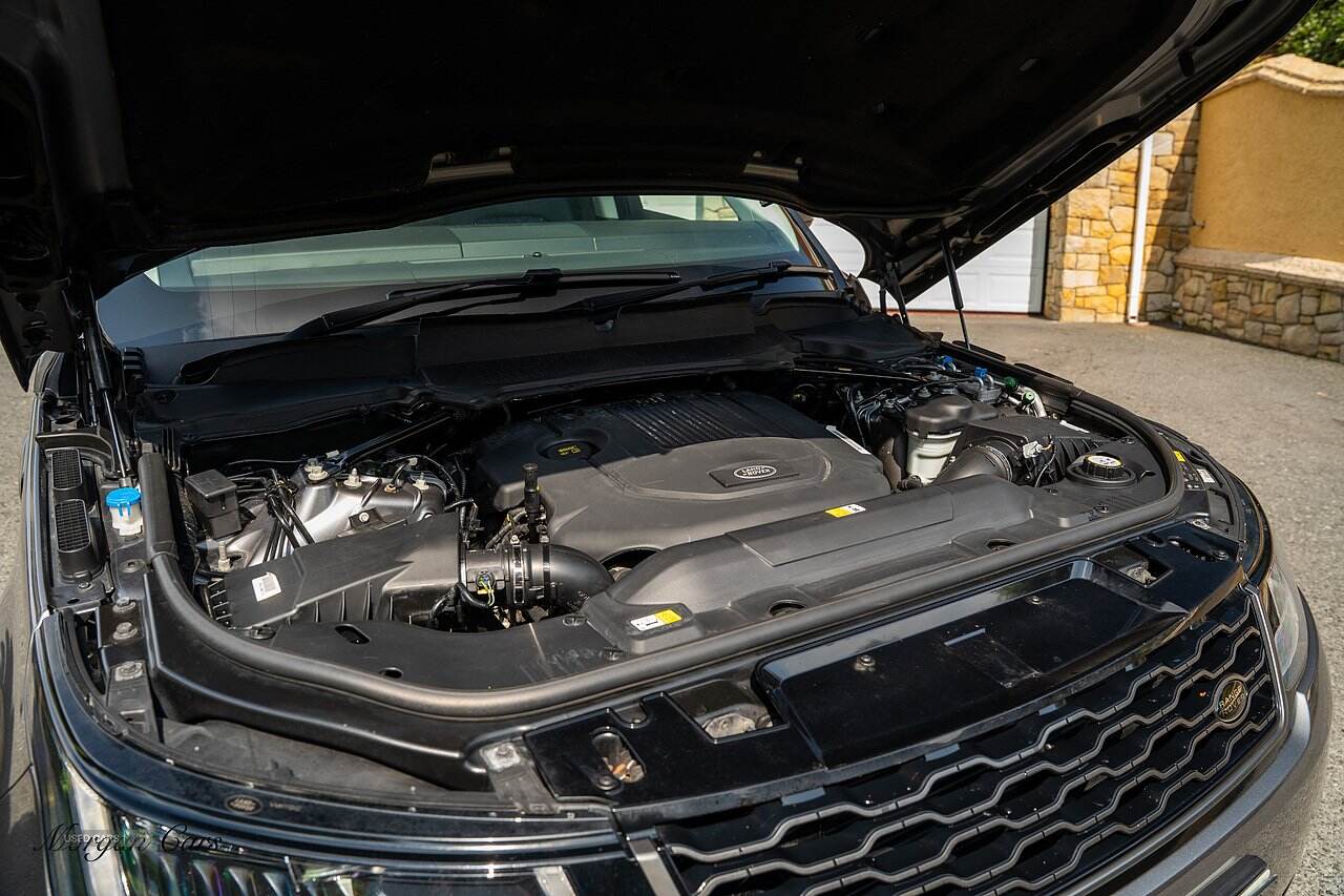 May 2019 Land Rover Range Rover Sport 3.0 SDV6 HSE Dynamic 5dr Auto [7 Seat]