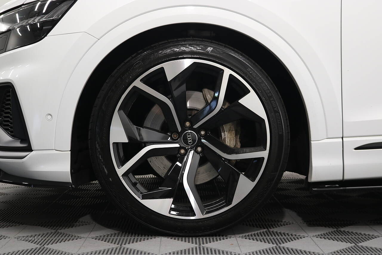 Oct 2020 Audi Q8 50 TDI Quattro S Line 5dr Tiptronic [Leather]