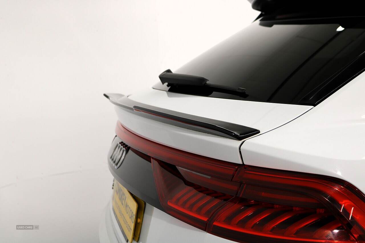 Oct 2020 Audi Q8 50 TDI Quattro S Line 5dr Tiptronic [Leather]