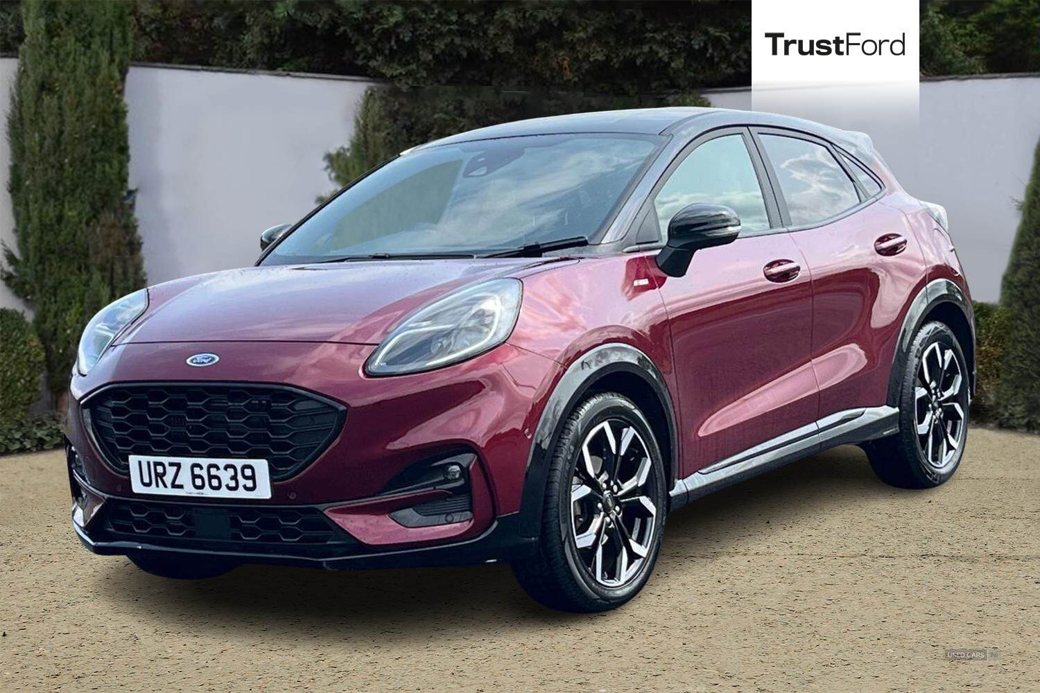 Apr 2023 Ford Puma 1.0 EcoBoost Vivid Ruby Edition 5dr DCT
