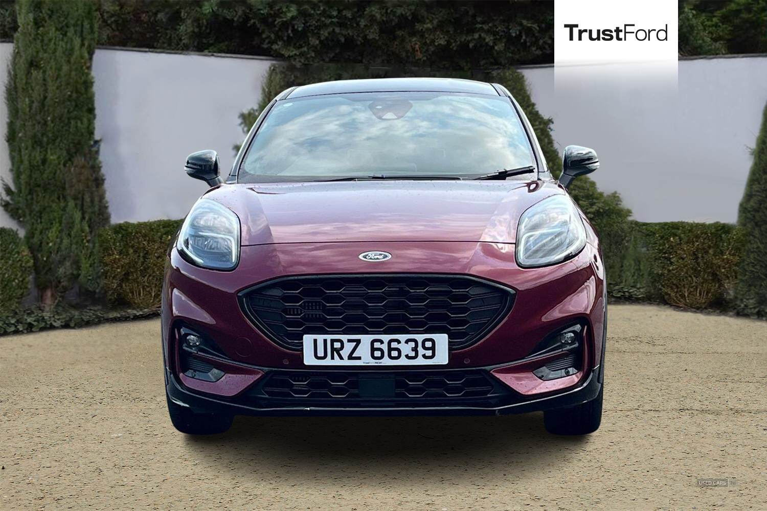 Apr 2023 Ford Puma 1.0 EcoBoost Vivid Ruby Edition 5dr DCT
