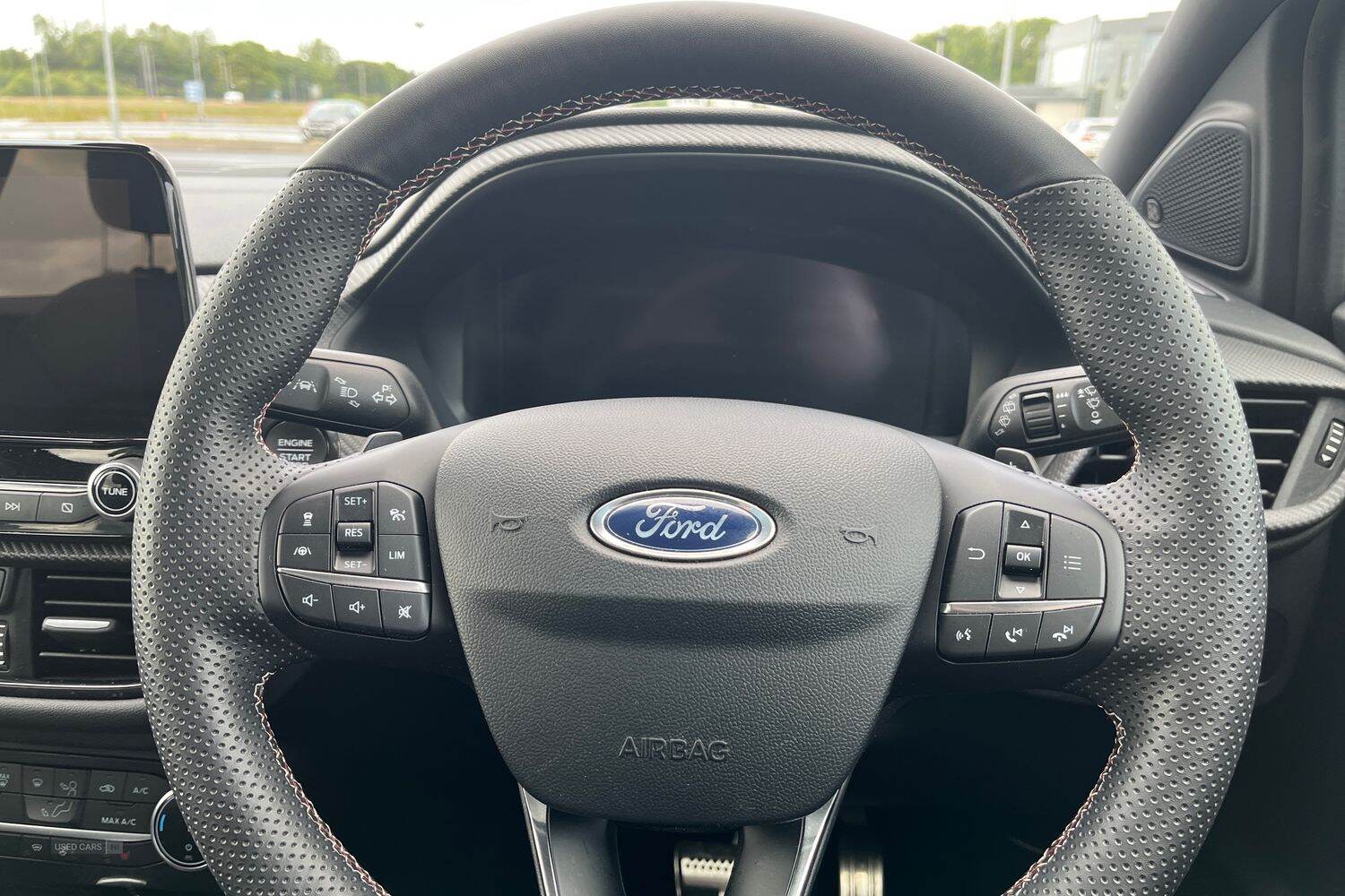 Apr 2023 Ford Puma 1.0 EcoBoost Vivid Ruby Edition 5dr DCT