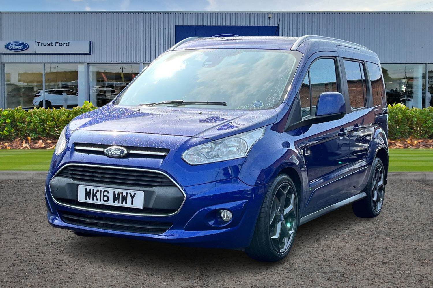 Mar 2016 Ford Tourneo Connect 1.5 TDCi 120 Titanium 5dr Powershift