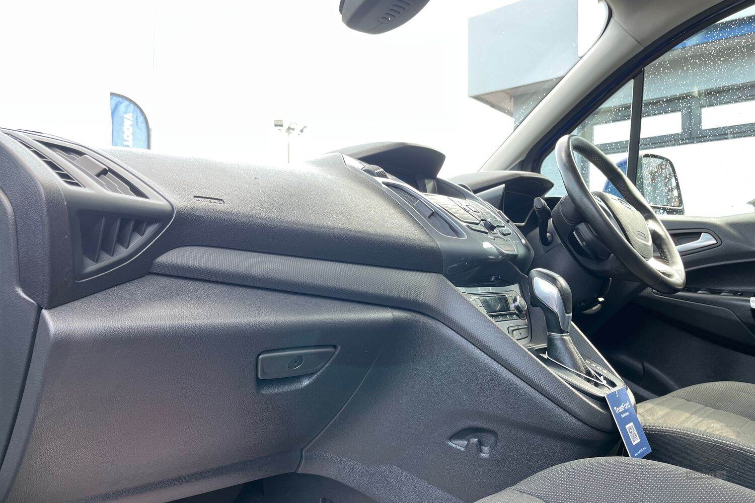 Mar 2016 Ford Tourneo Connect 1.5 TDCi 120 Titanium 5dr Powershift