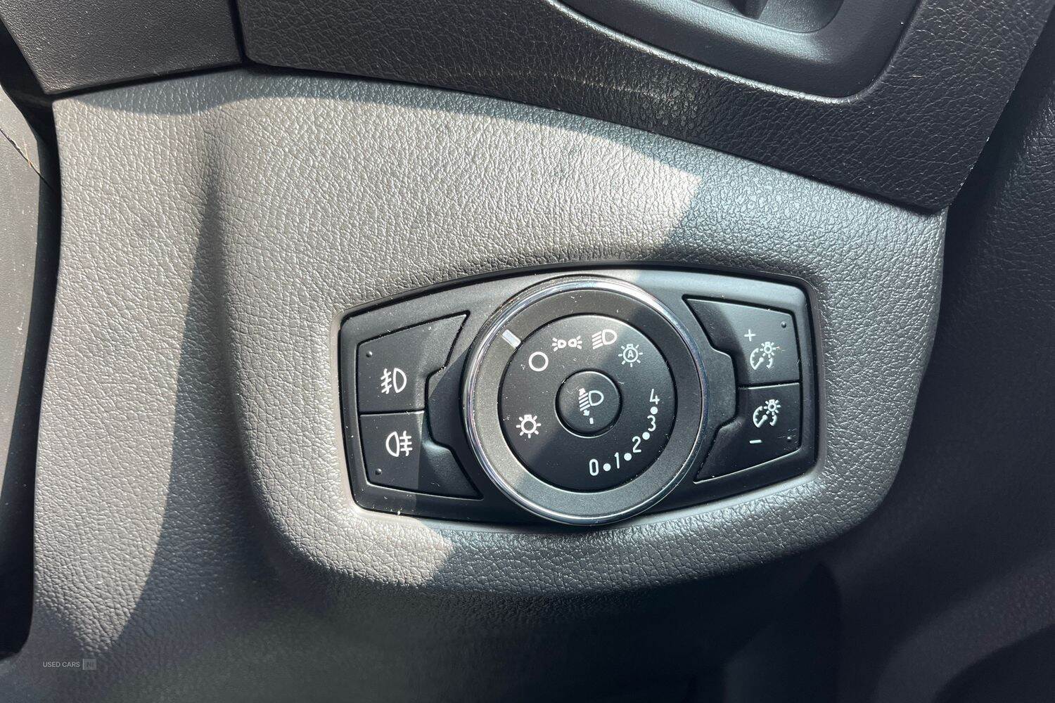 Mar 2016 Ford Tourneo Connect 1.5 TDCi 120 Titanium 5dr Powershift