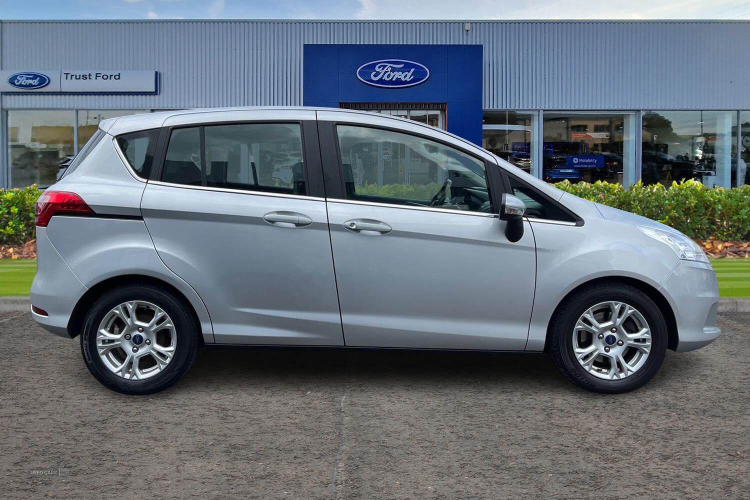 Jun 2017 Ford B-Max 1.0 EcoBoost 125 Zetec Navigator 5dr