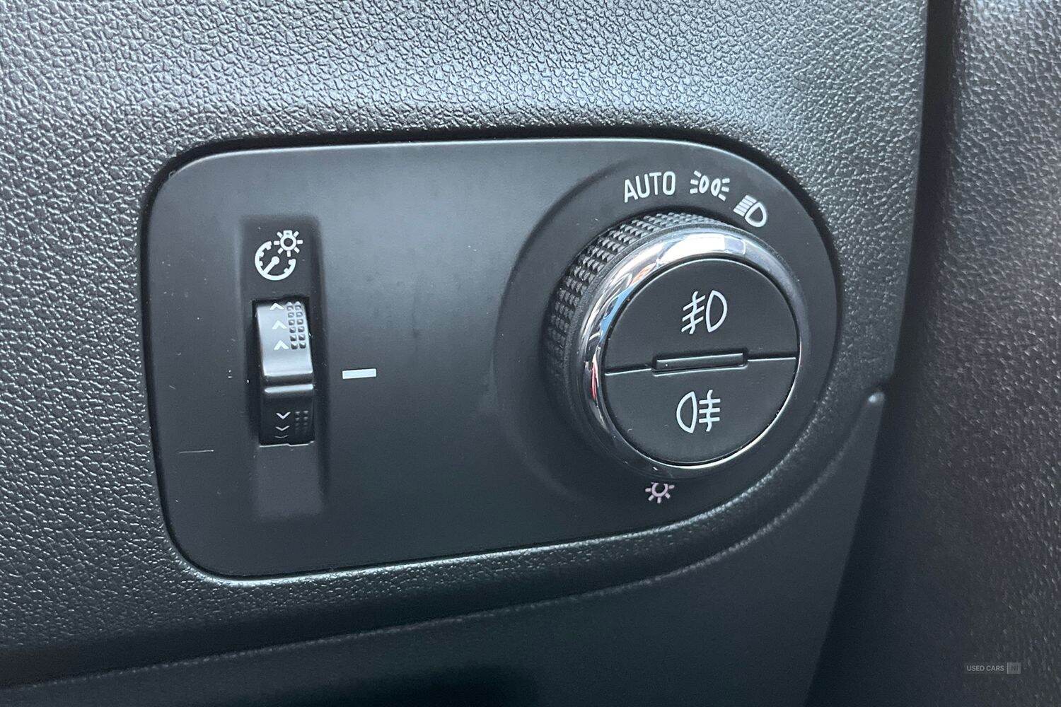 Nov 2021 Vauxhall Crossland 1.2 Turbo Elite Nav 5dr