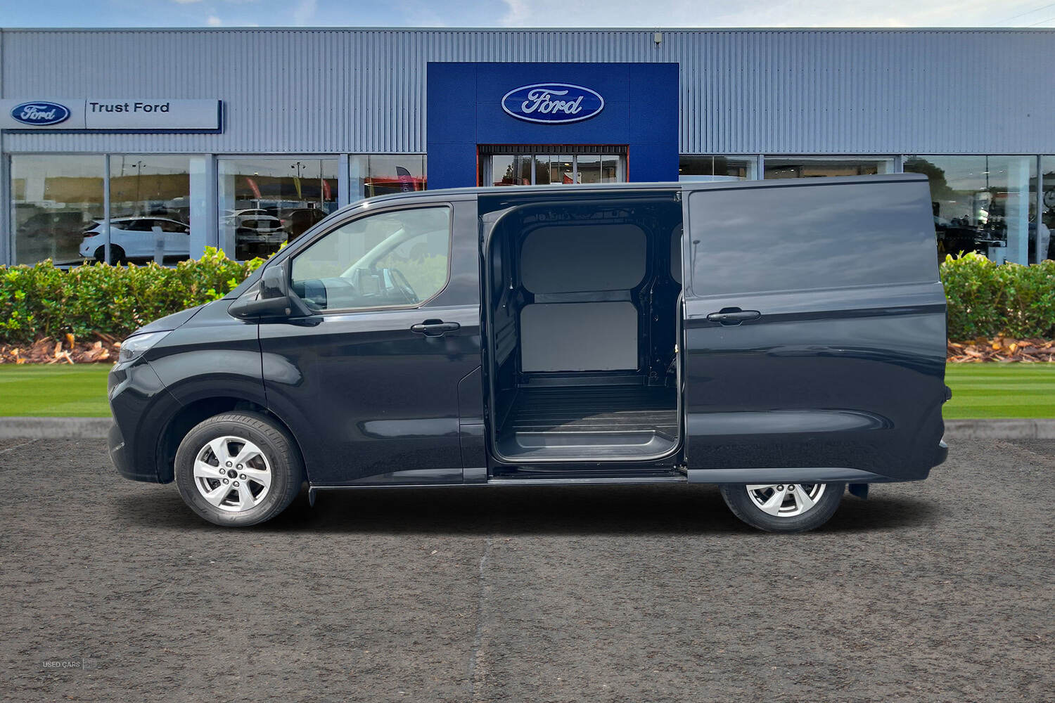 Oct 2024 Ford Transit Custom 2.0 EcoBlue 136ps H1 Van Limited Auto