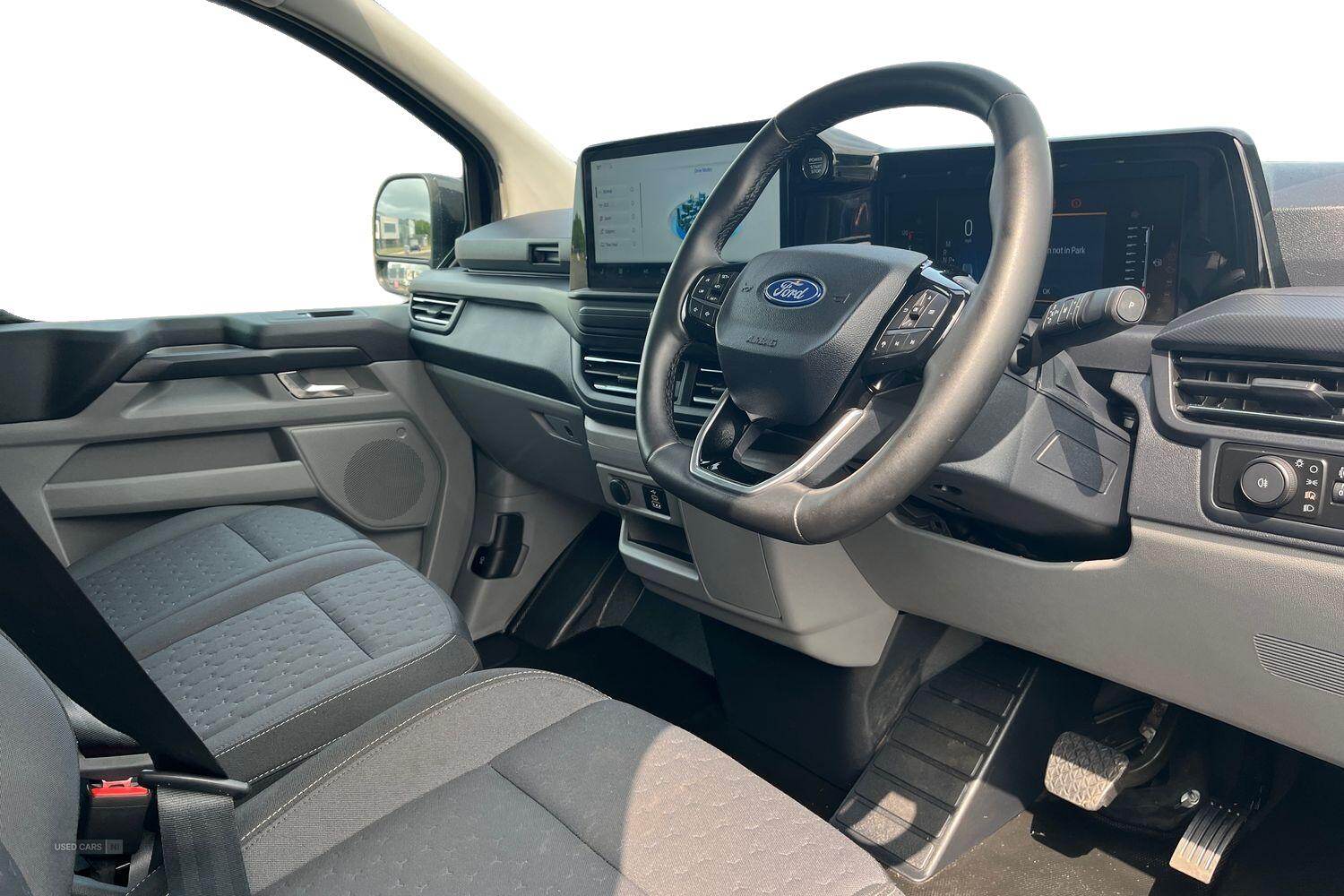 Oct 2024 Ford Transit Custom 2.0 EcoBlue 136ps H1 Van Limited Auto