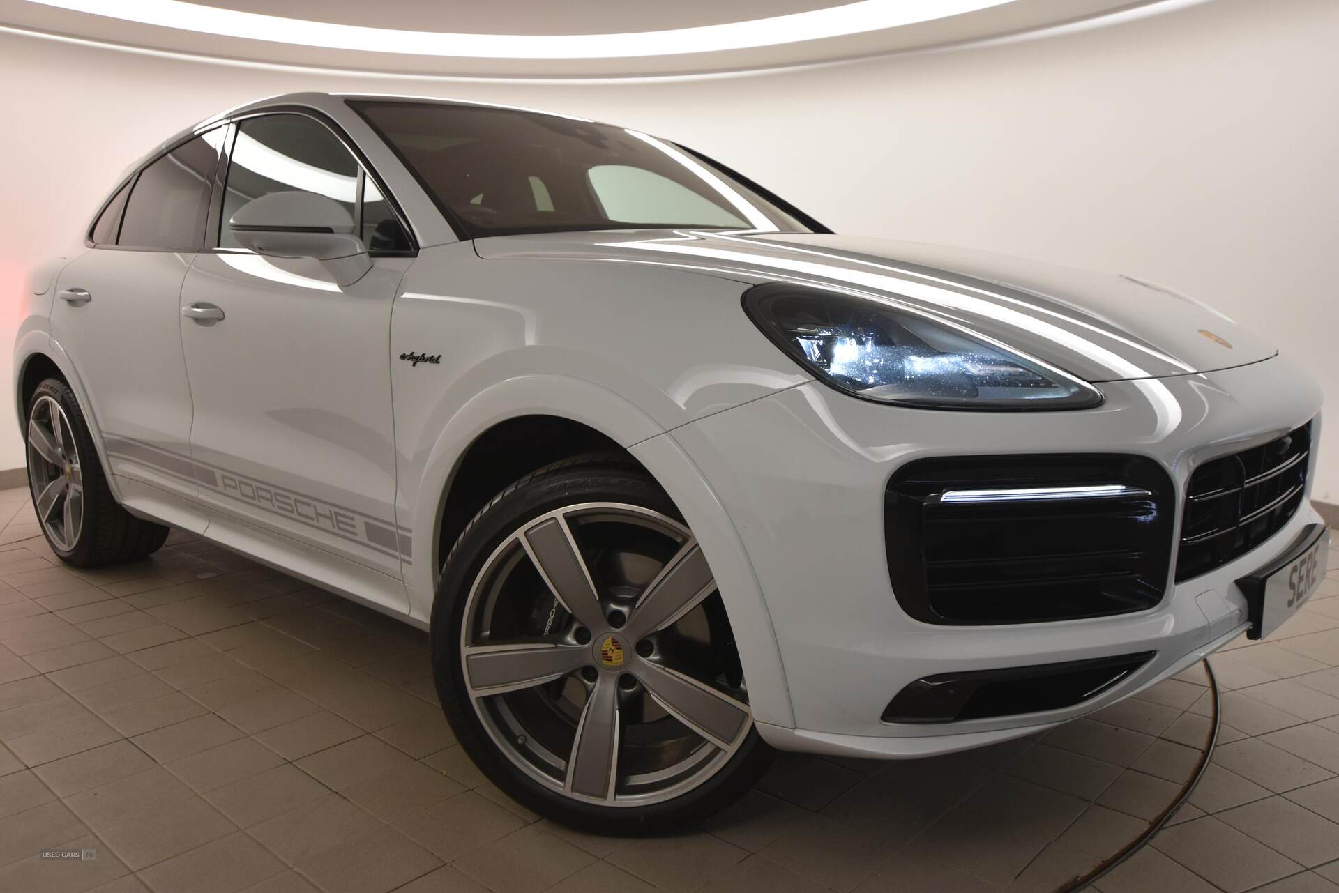  2023 Porsche Cayenne E-Hybrid Platinum Edition 5dr Tiptronic S