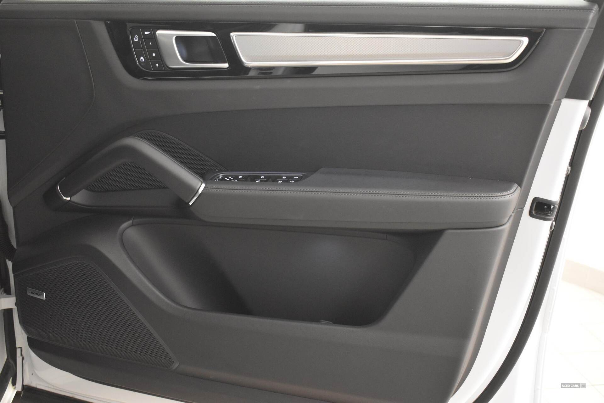  2023 Porsche Cayenne E-Hybrid Platinum Edition 5dr Tiptronic S