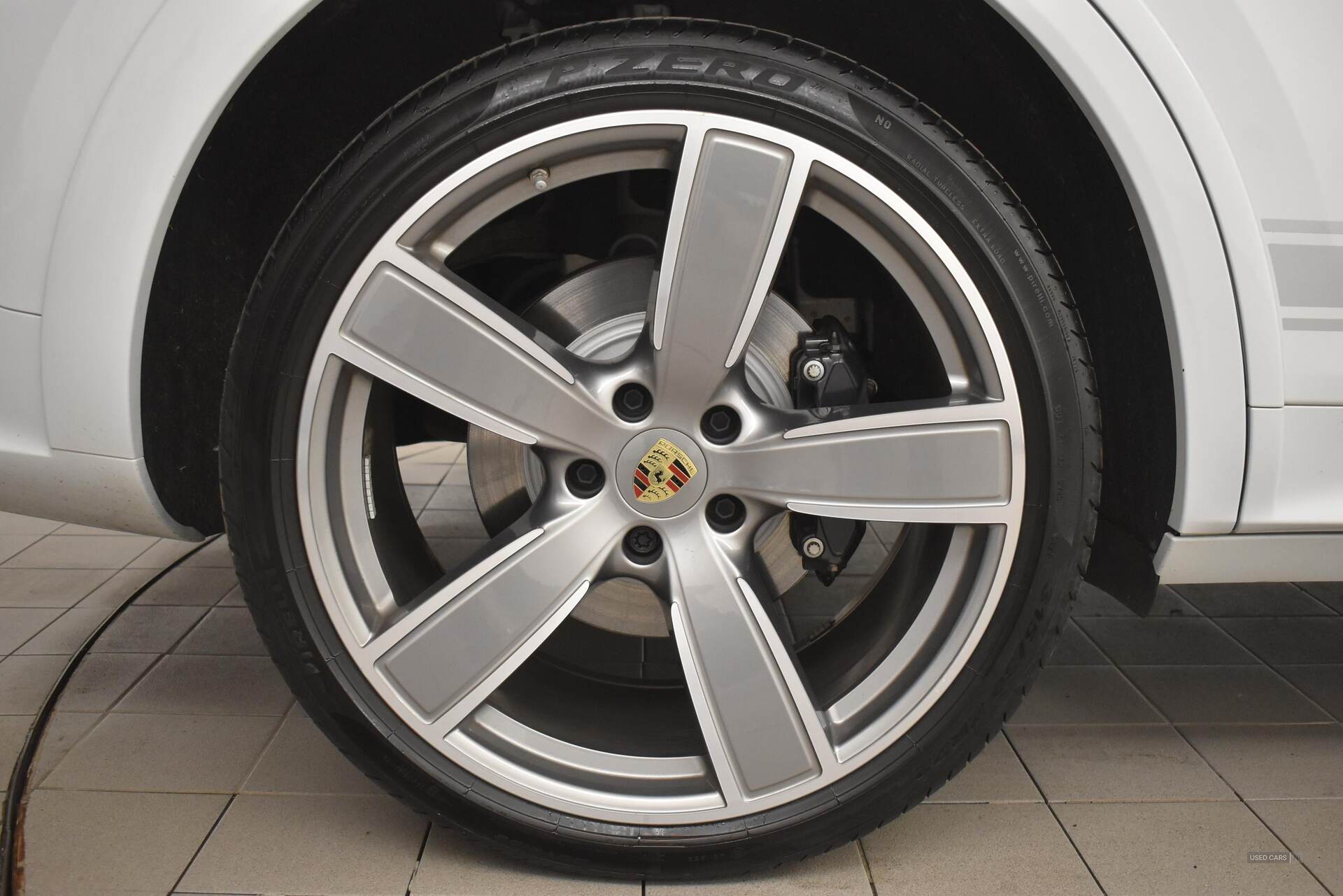  2023 Porsche Cayenne E-Hybrid Platinum Edition 5dr Tiptronic S