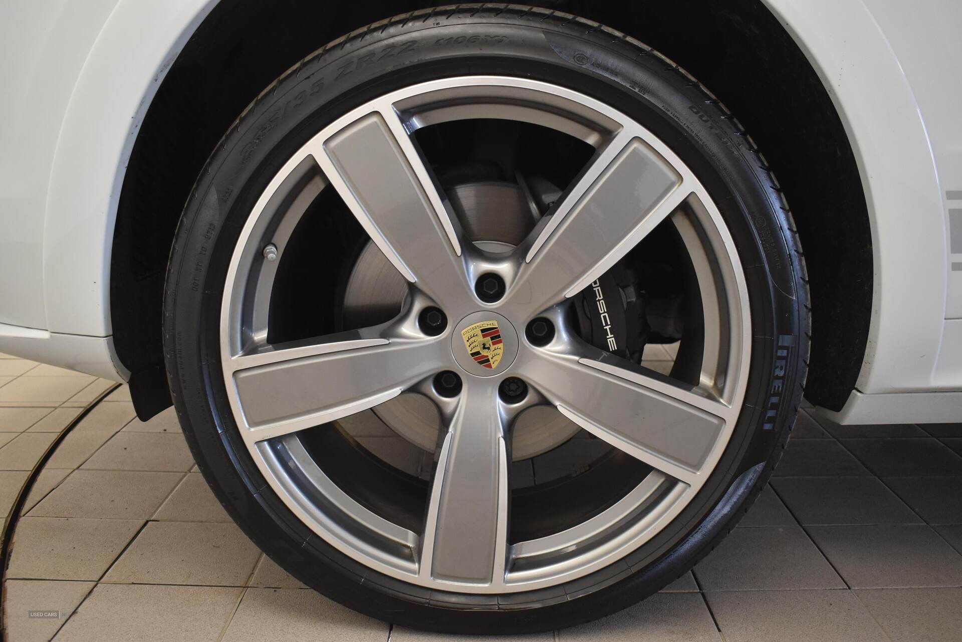  2023 Porsche Cayenne E-Hybrid Platinum Edition 5dr Tiptronic S