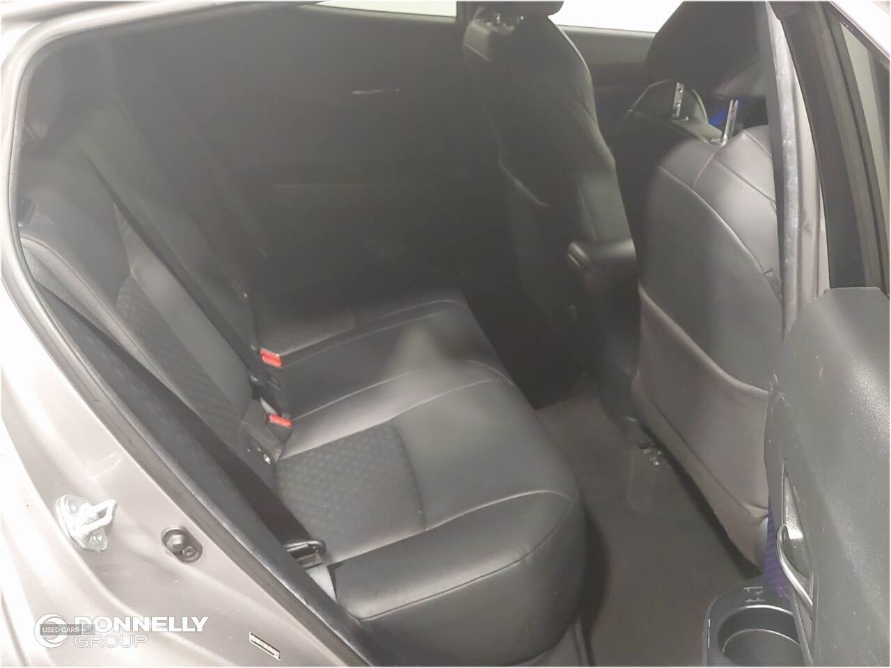 Jan 2017 Toyota C-HR 1.2T Dynamic 5dr