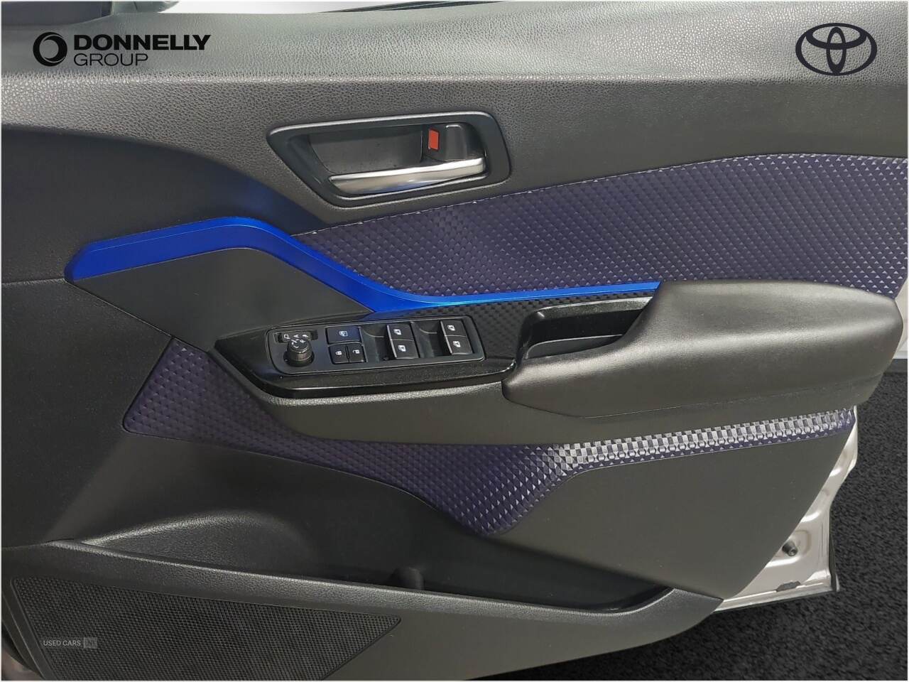 Jan 2017 Toyota C-HR 1.2T Dynamic 5dr