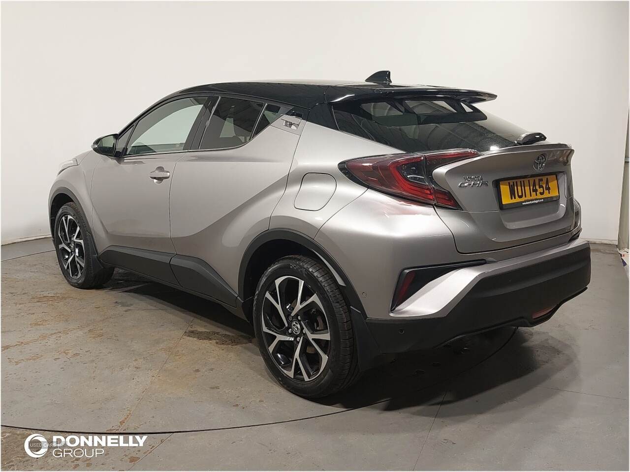 Jan 2017 Toyota C-HR 1.2T Dynamic 5dr