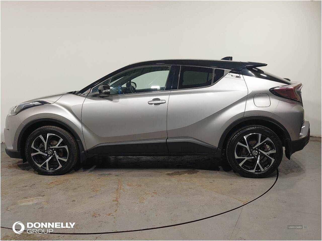 Jan 2017 Toyota C-HR 1.2T Dynamic 5dr