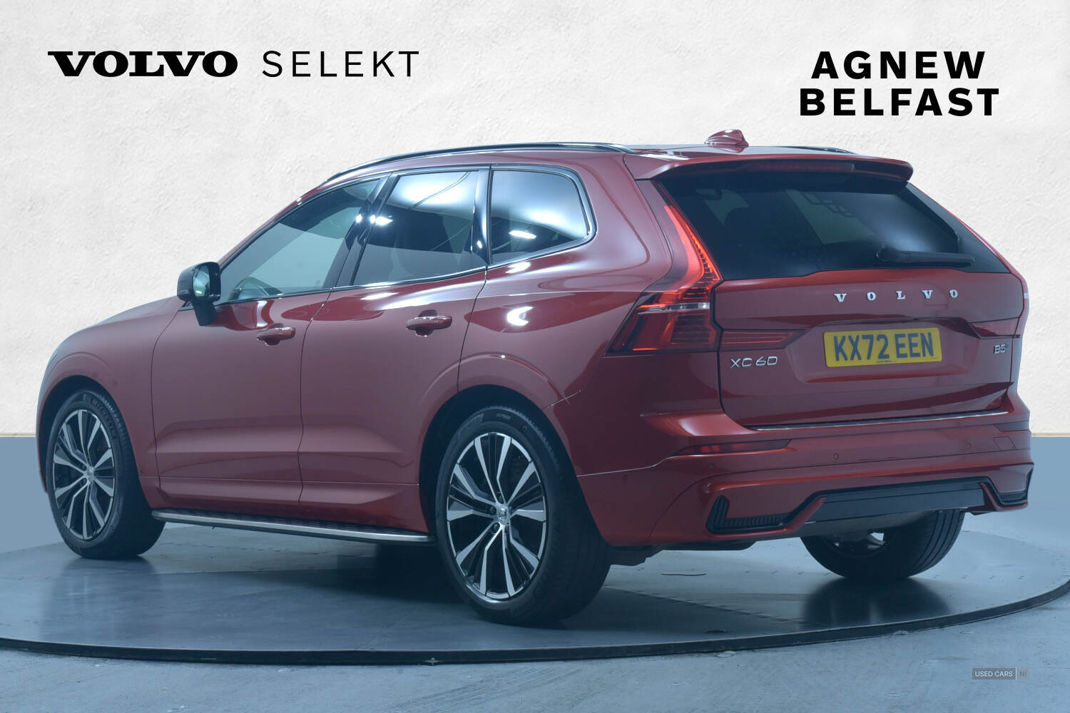 Dec 2022 Volvo XC60 2.0 B5P Ultimate Dark 5dr AWD Geartronic