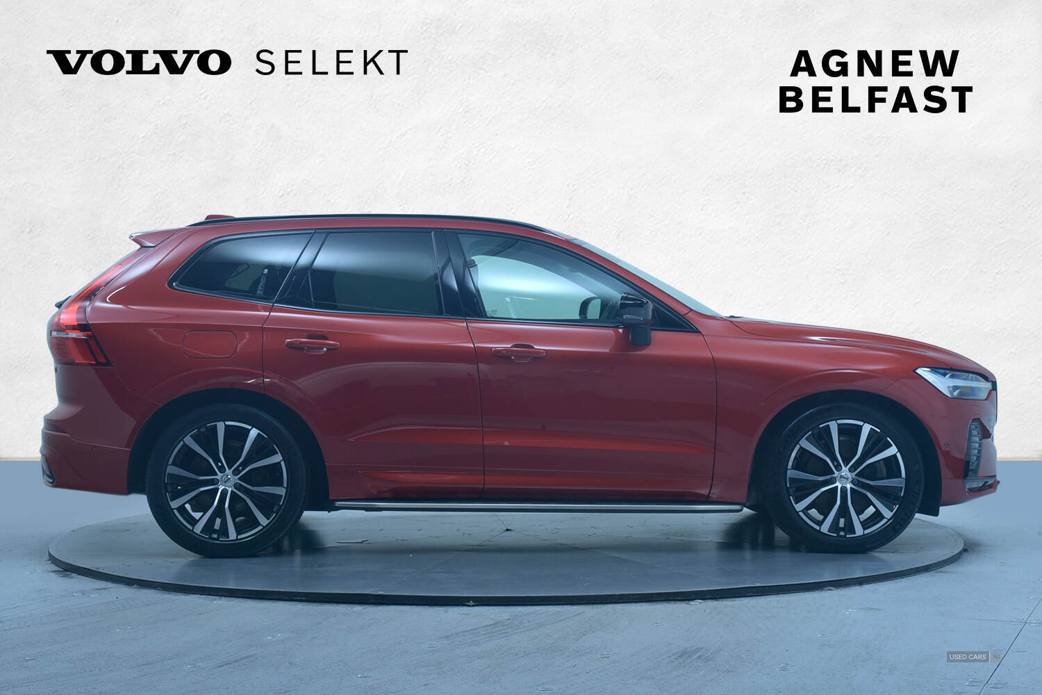 Dec 2022 Volvo XC60 2.0 B5P Ultimate Dark 5dr AWD Geartronic