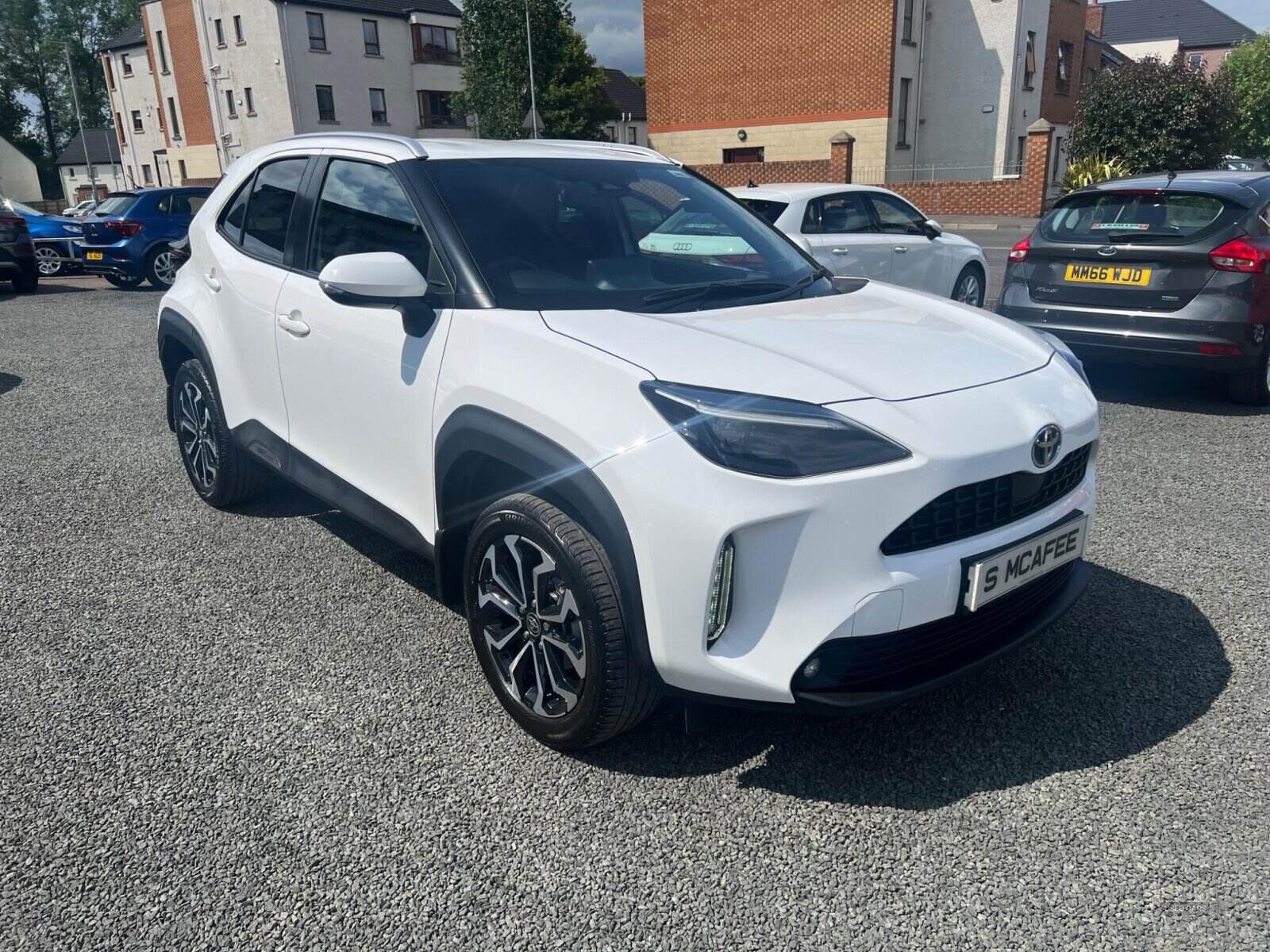 Jan 2022 Toyota Yaris Cross 1.5 Hybrid Design 5dr CVT