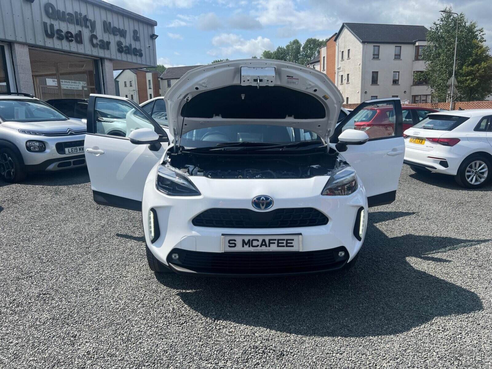 Jan 2022 Toyota Yaris Cross 1.5 Hybrid Design 5dr CVT