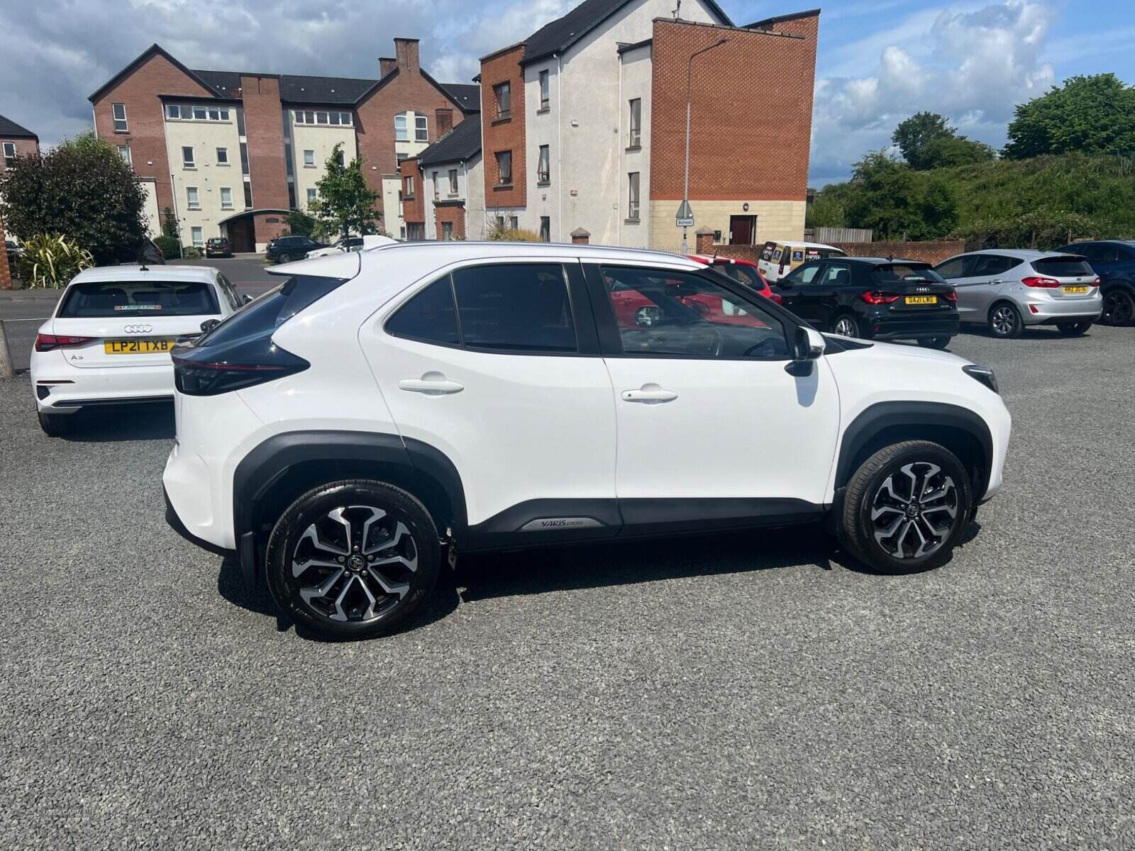 Jan 2022 Toyota Yaris Cross 1.5 Hybrid Design 5dr CVT