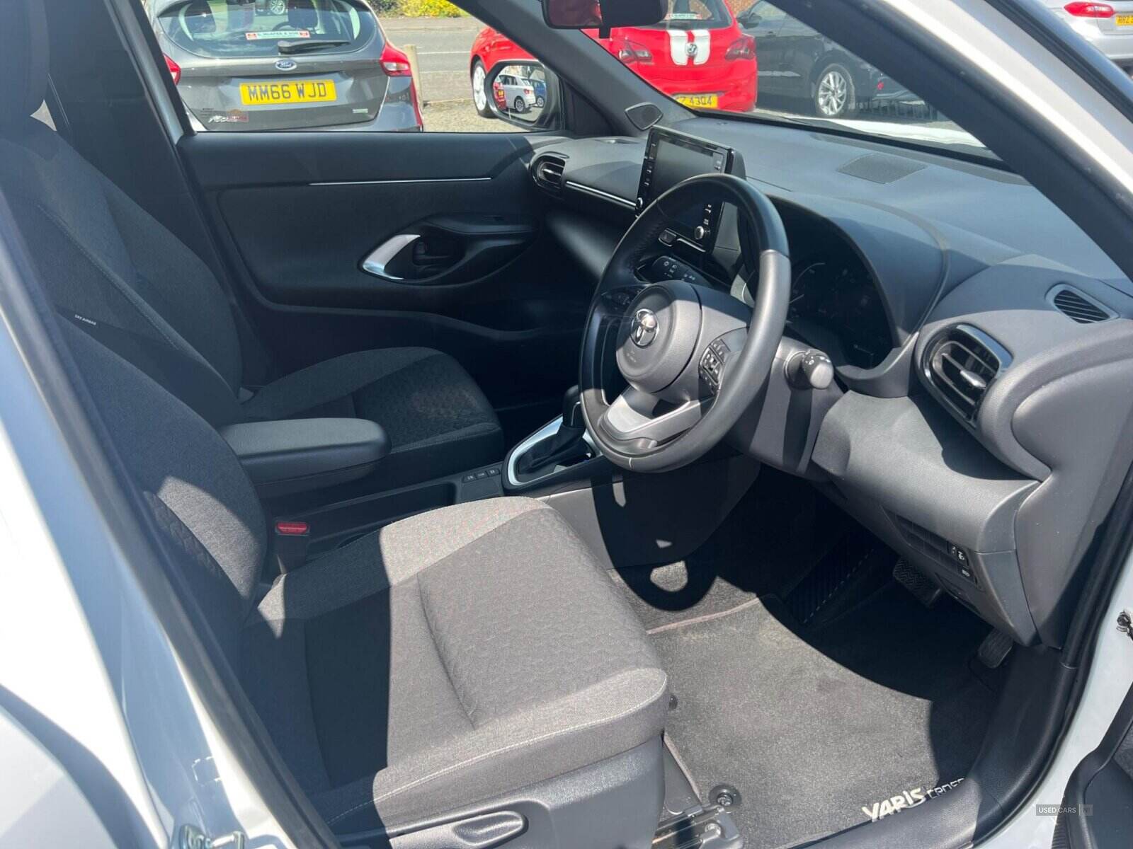 Jan 2022 Toyota Yaris Cross 1.5 Hybrid Design 5dr CVT