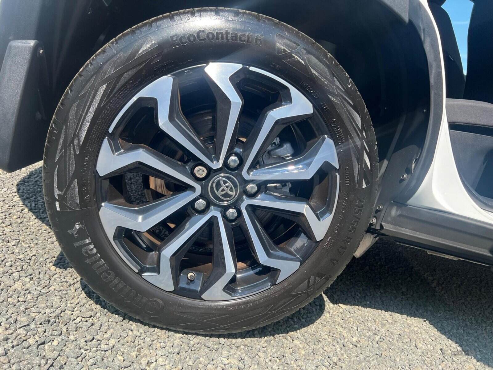 Jan 2022 Toyota Yaris Cross 1.5 Hybrid Design 5dr CVT