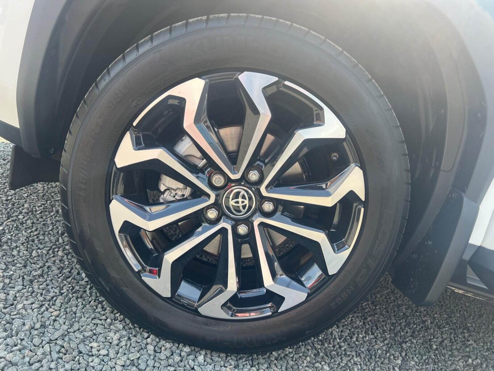 Jan 2022 Toyota Yaris Cross 1.5 Hybrid Design 5dr CVT