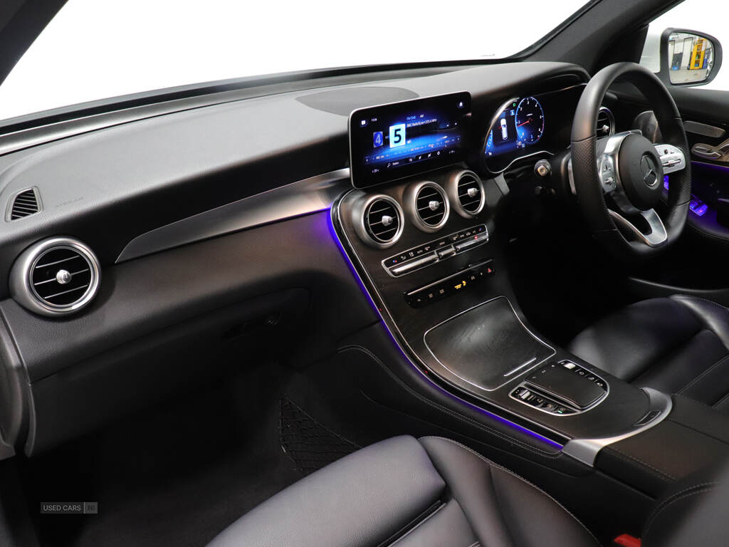 May 2020 Mercedes-Benz GLC GLC 300d 4Matic AMG Line Premium Pls 5dr 9G-Tronic