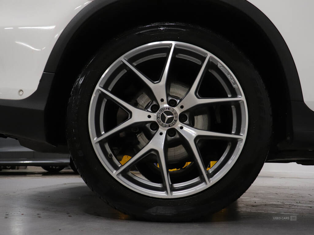 May 2020 Mercedes-Benz GLC GLC 300d 4Matic AMG Line Premium Pls 5dr 9G-Tronic