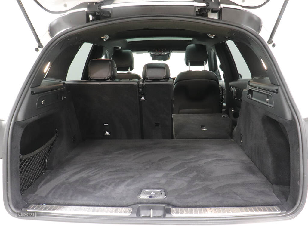 May 2020 Mercedes-Benz GLC GLC 300d 4Matic AMG Line Premium Pls 5dr 9G-Tronic