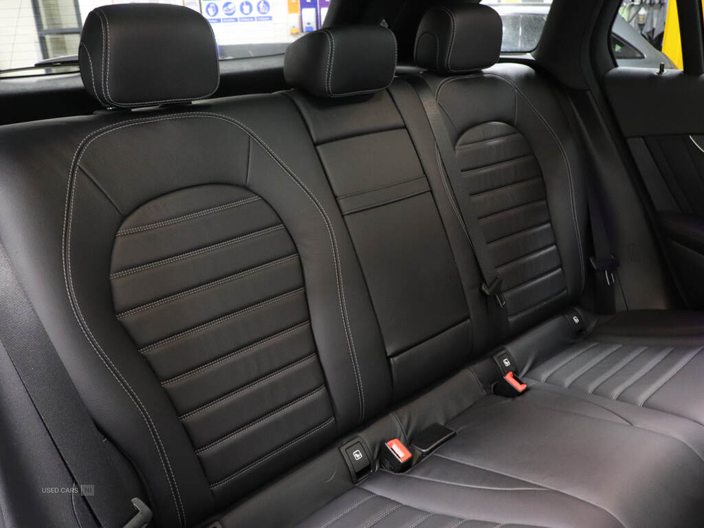 May 2020 Mercedes-Benz GLC GLC 300d 4Matic AMG Line Premium Pls 5dr 9G-Tronic