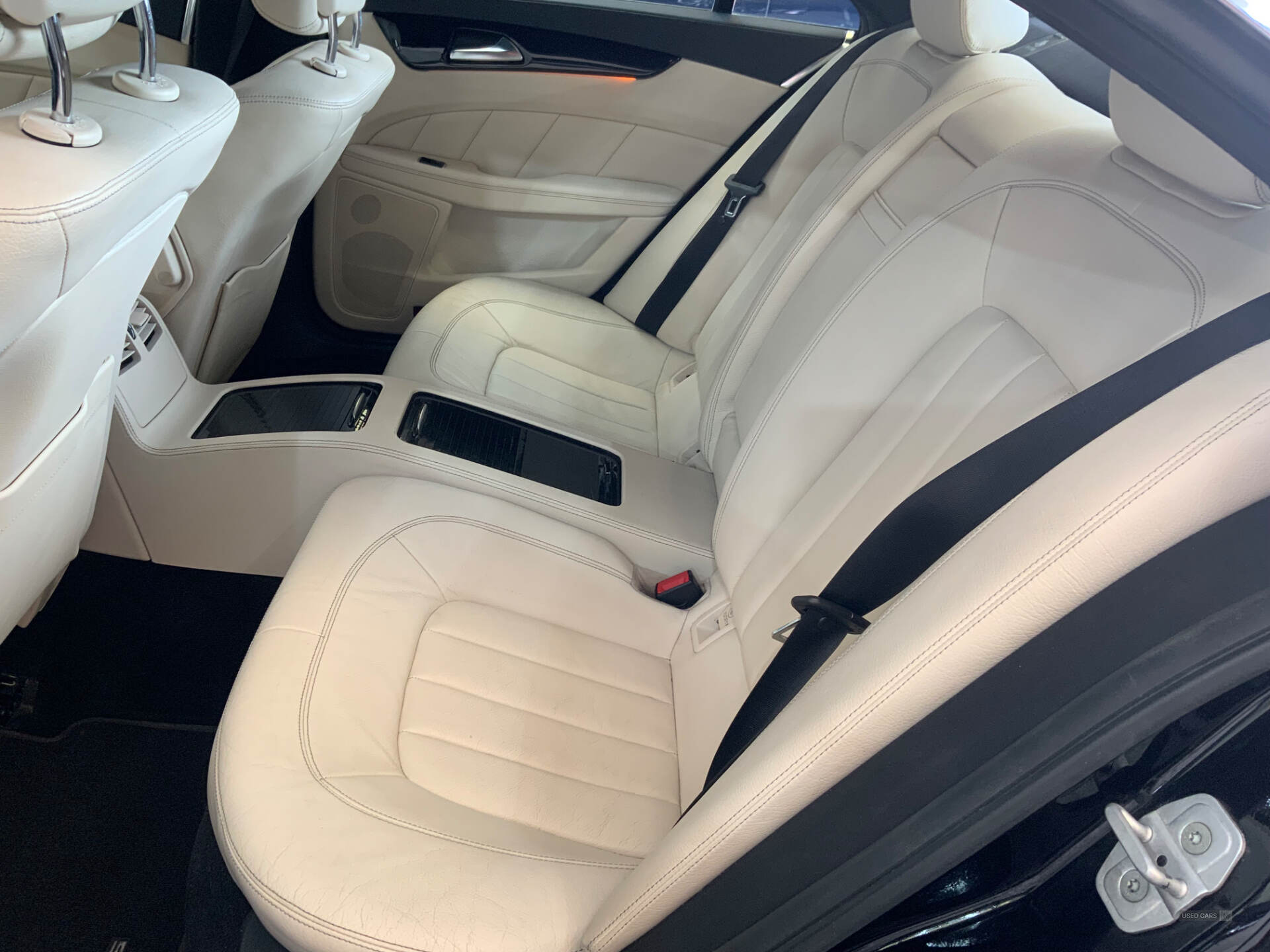 Dec 2015 Mercedes CLS-Class CLS 350d AMG Line 4dr 9G-Tronic