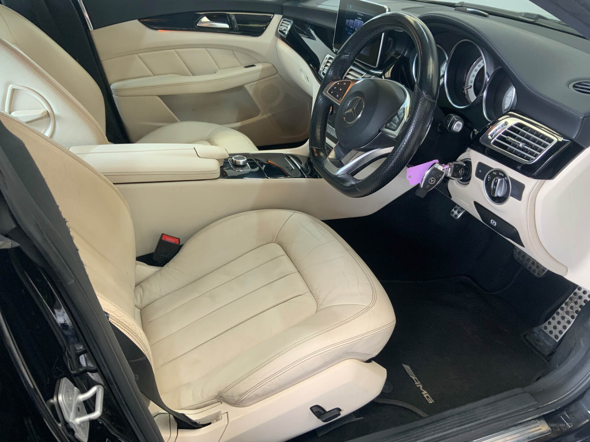 Dec 2015 Mercedes CLS-Class CLS 350d AMG Line 4dr 9G-Tronic