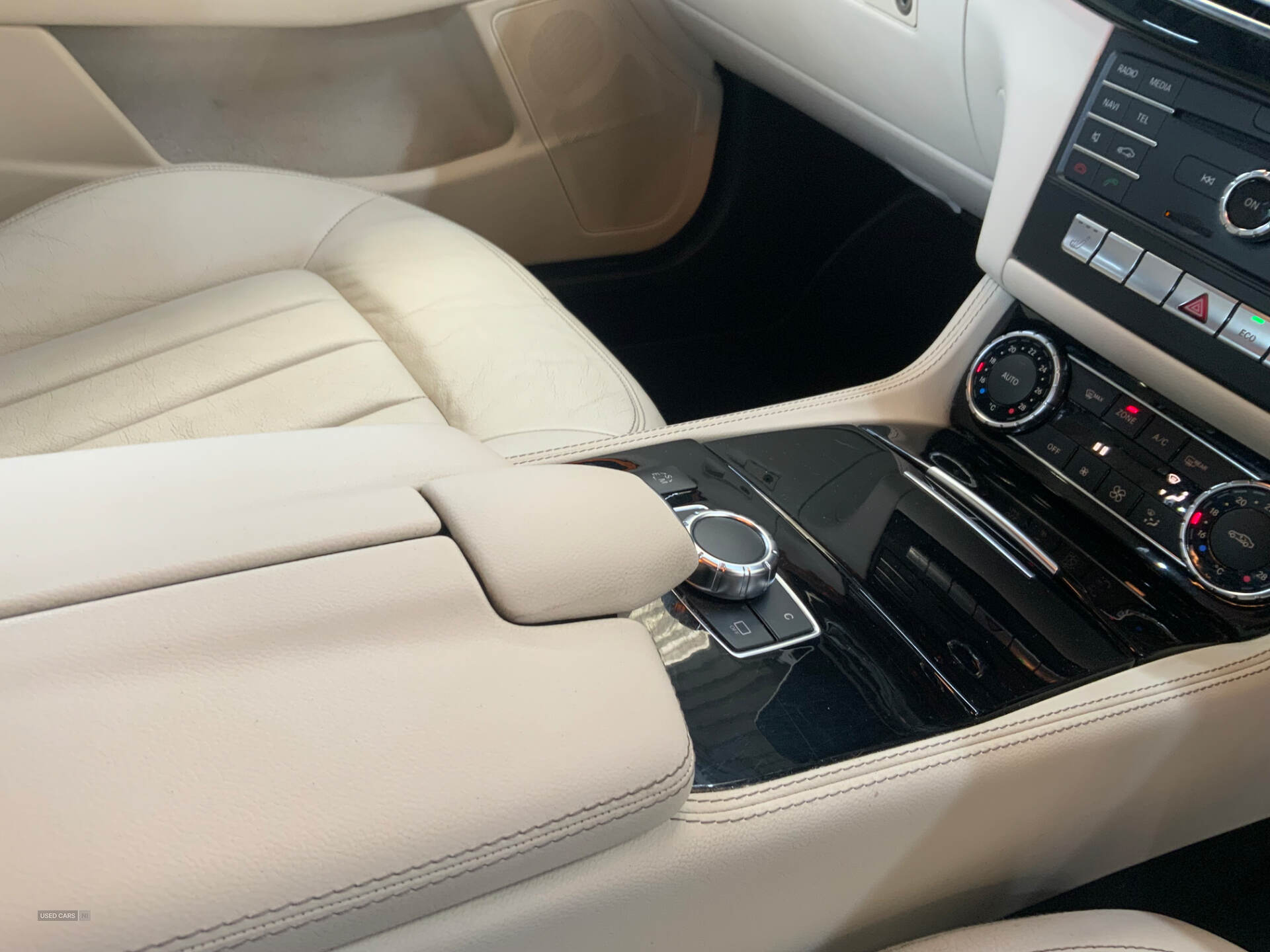 Dec 2015 Mercedes CLS-Class CLS 350d AMG Line 4dr 9G-Tronic