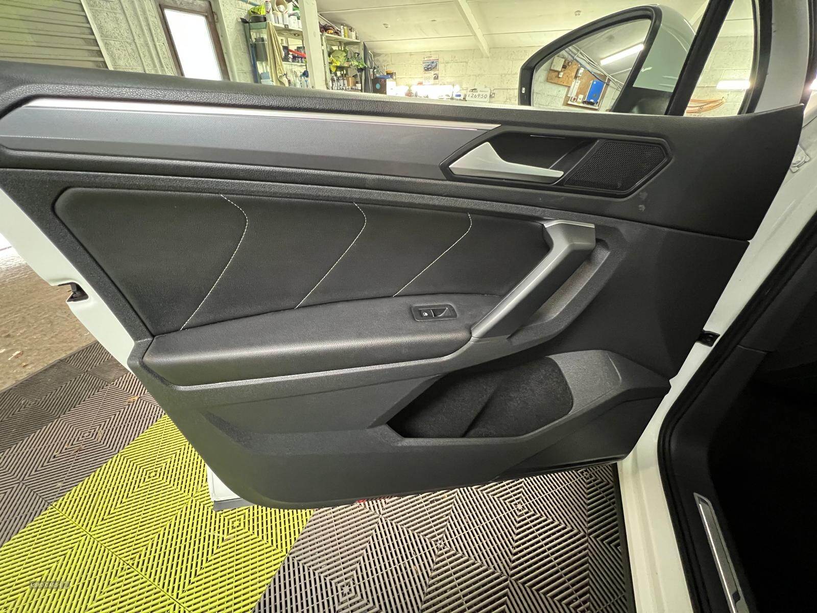 Jan 2020 Volkswagen Tiguan 2.0 TDi 150 4Motion R-Line Tech 5dr DSG