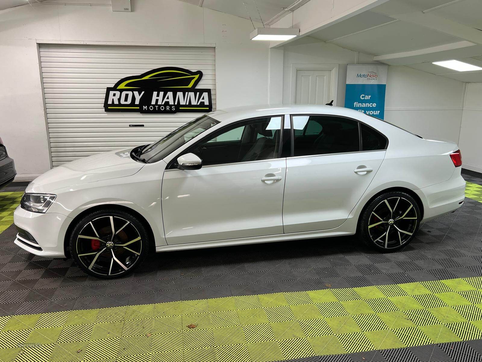 Aug 2015 Volkswagen Jetta 2.0 TDI 150 GT 4dr
