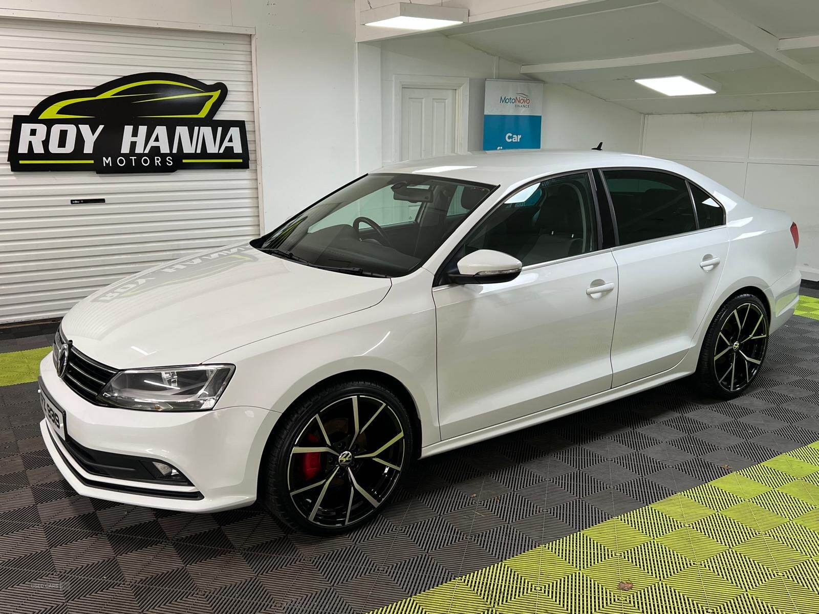 Aug 2015 Volkswagen Jetta 2.0 TDI 150 GT 4dr