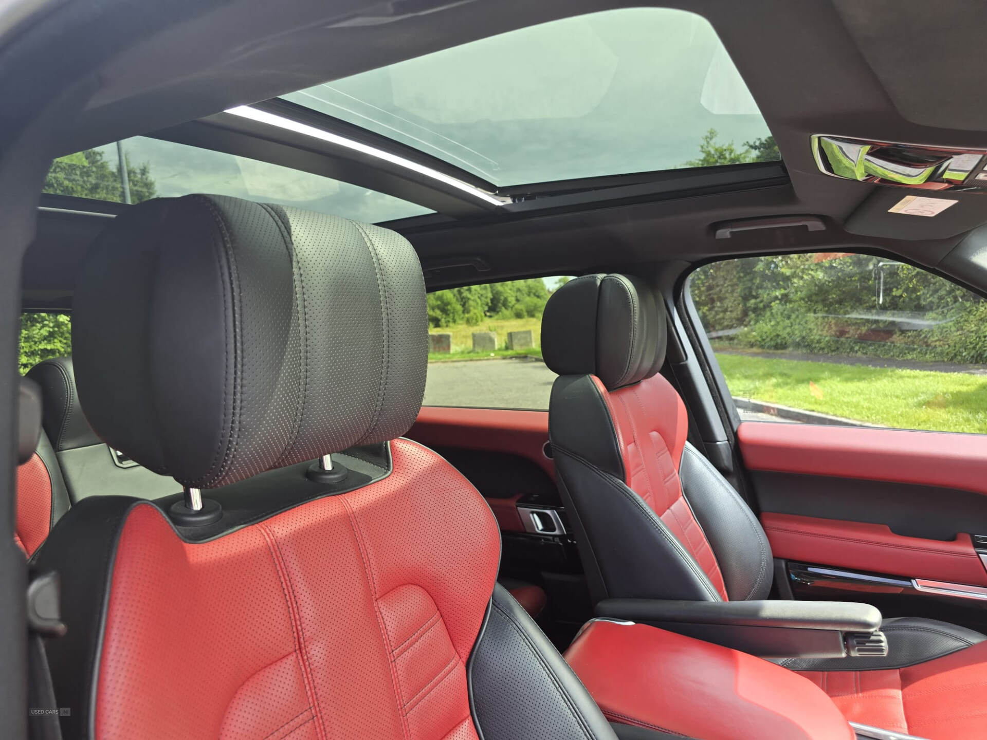 Mar 2014 Land Rover Range Rover Sport 4.4 SDV8 Autobiography Dynamic 5dr Auto