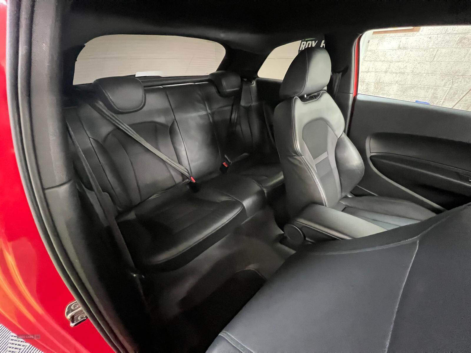 Feb 2011 Audi A1 1.6 TDI S Line 3dr