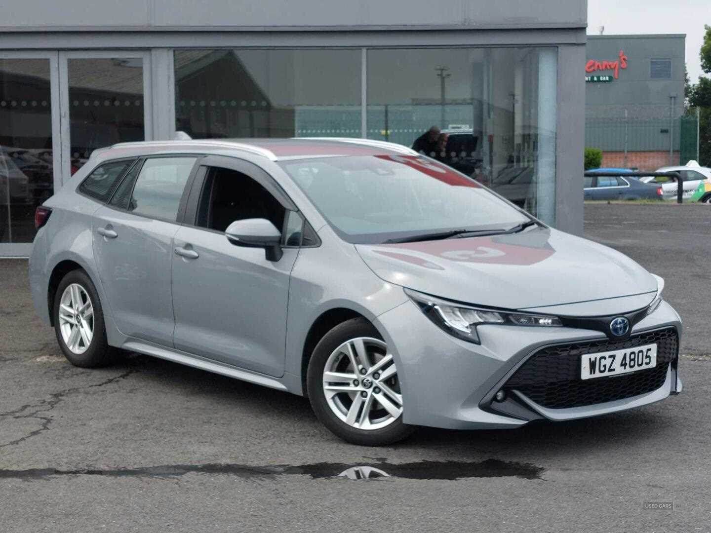 Apr 2022 Toyota Corolla 1.8 VVT-i Hybrid Icon 5dr CVT