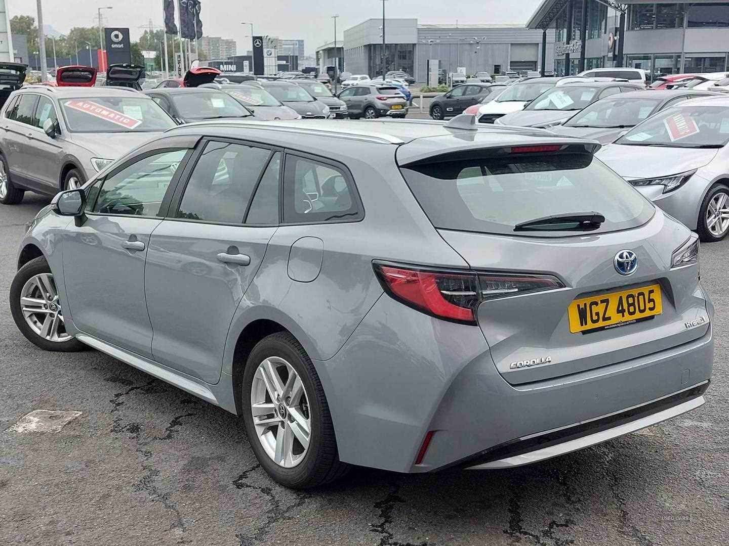 Apr 2022 Toyota Corolla 1.8 VVT-i Hybrid Icon 5dr CVT