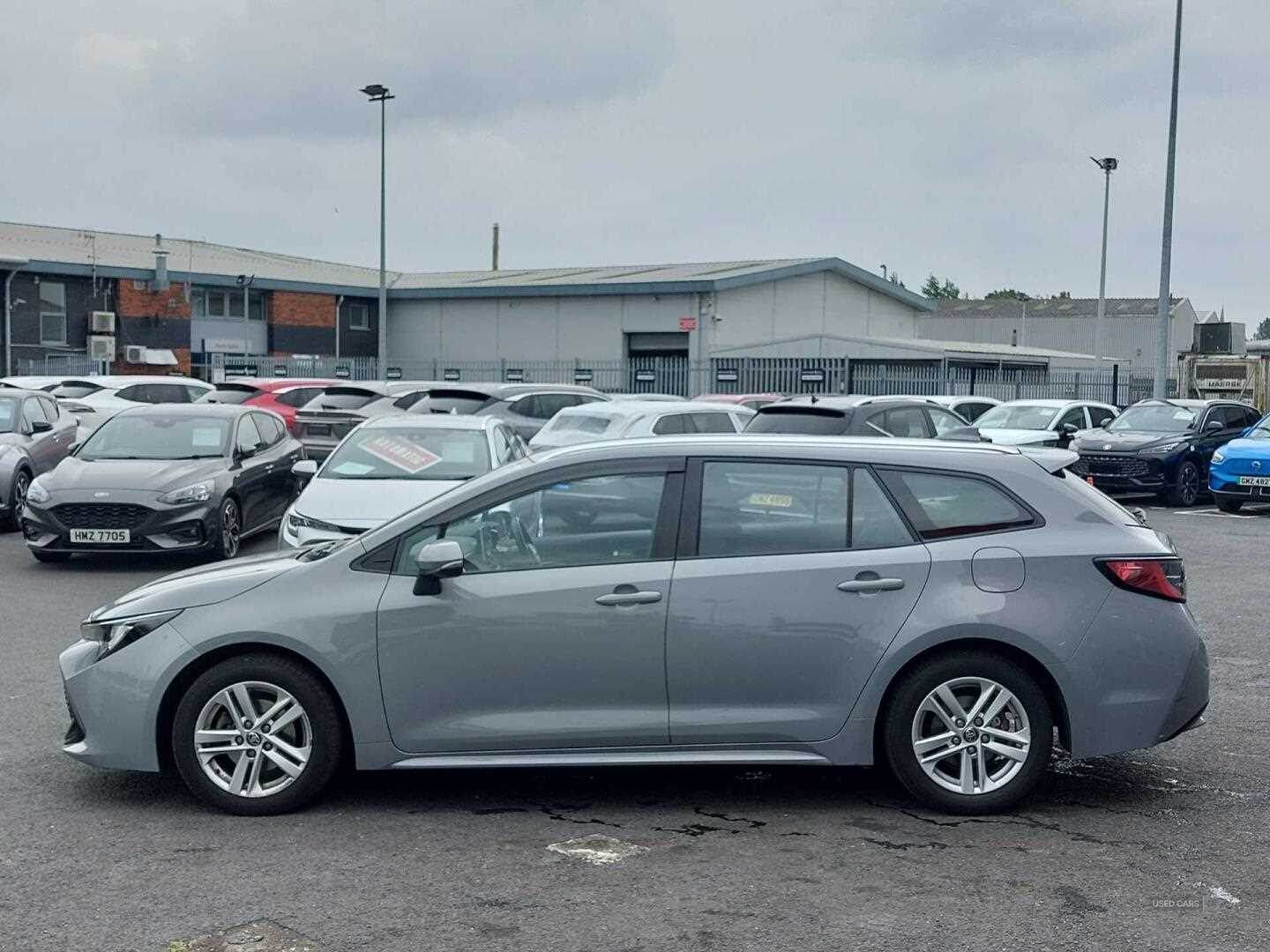 Apr 2022 Toyota Corolla 1.8 VVT-i Hybrid Icon 5dr CVT
