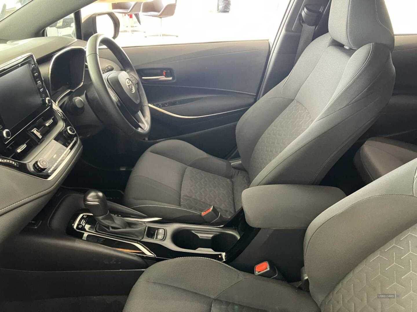 Apr 2022 Toyota Corolla 1.8 VVT-i Hybrid Icon 5dr CVT