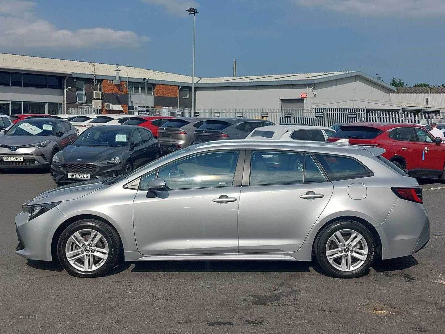 Jan 2023 Toyota Corolla 1.8 VVT-i Hybrid Icon 5dr CVT