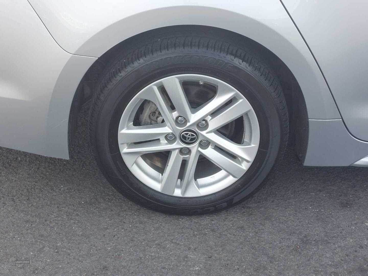 Jan 2023 Toyota Corolla 1.8 VVT-i Hybrid Icon 5dr CVT