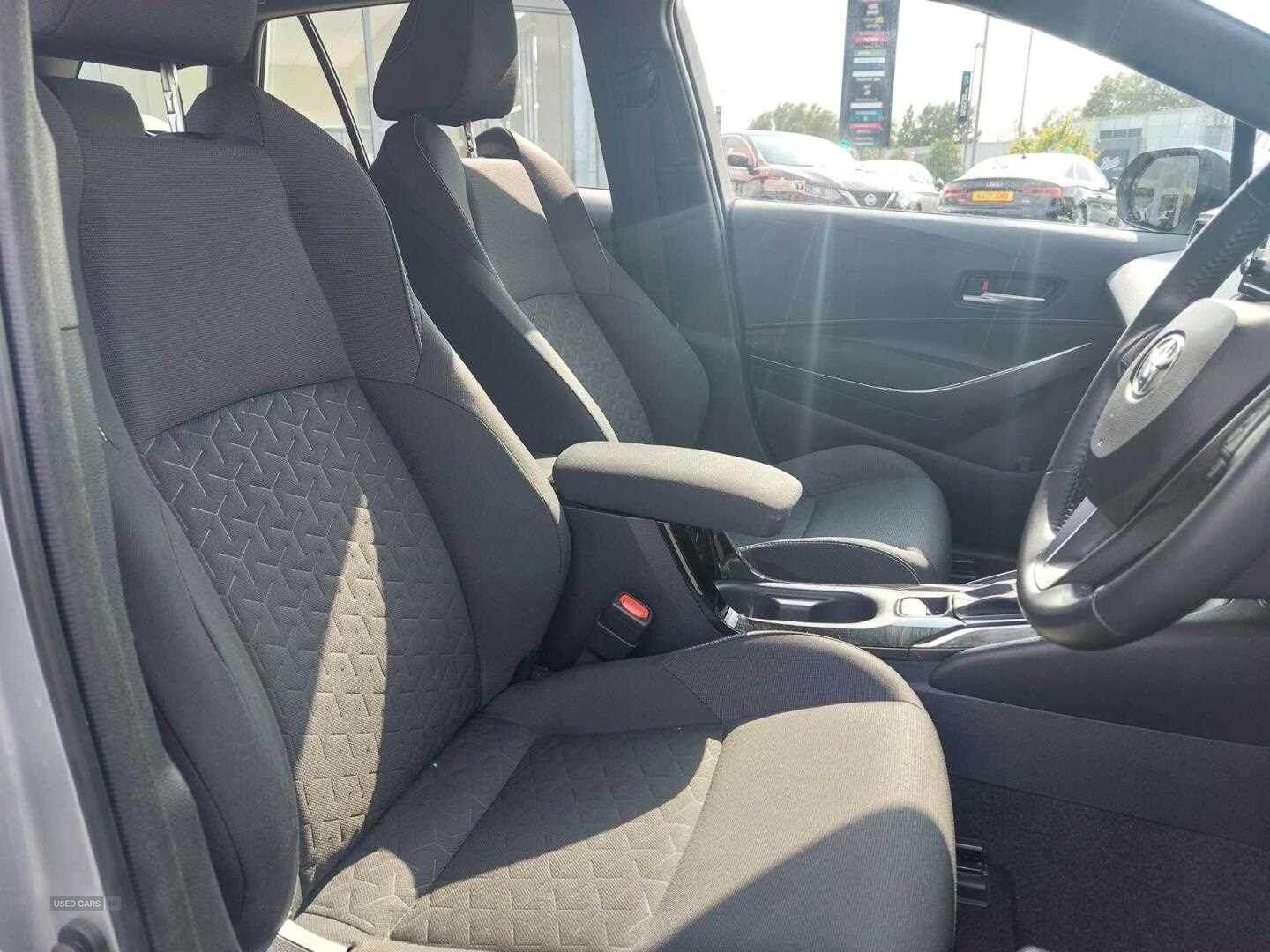 Jan 2023 Toyota Corolla 1.8 VVT-i Hybrid Icon 5dr CVT