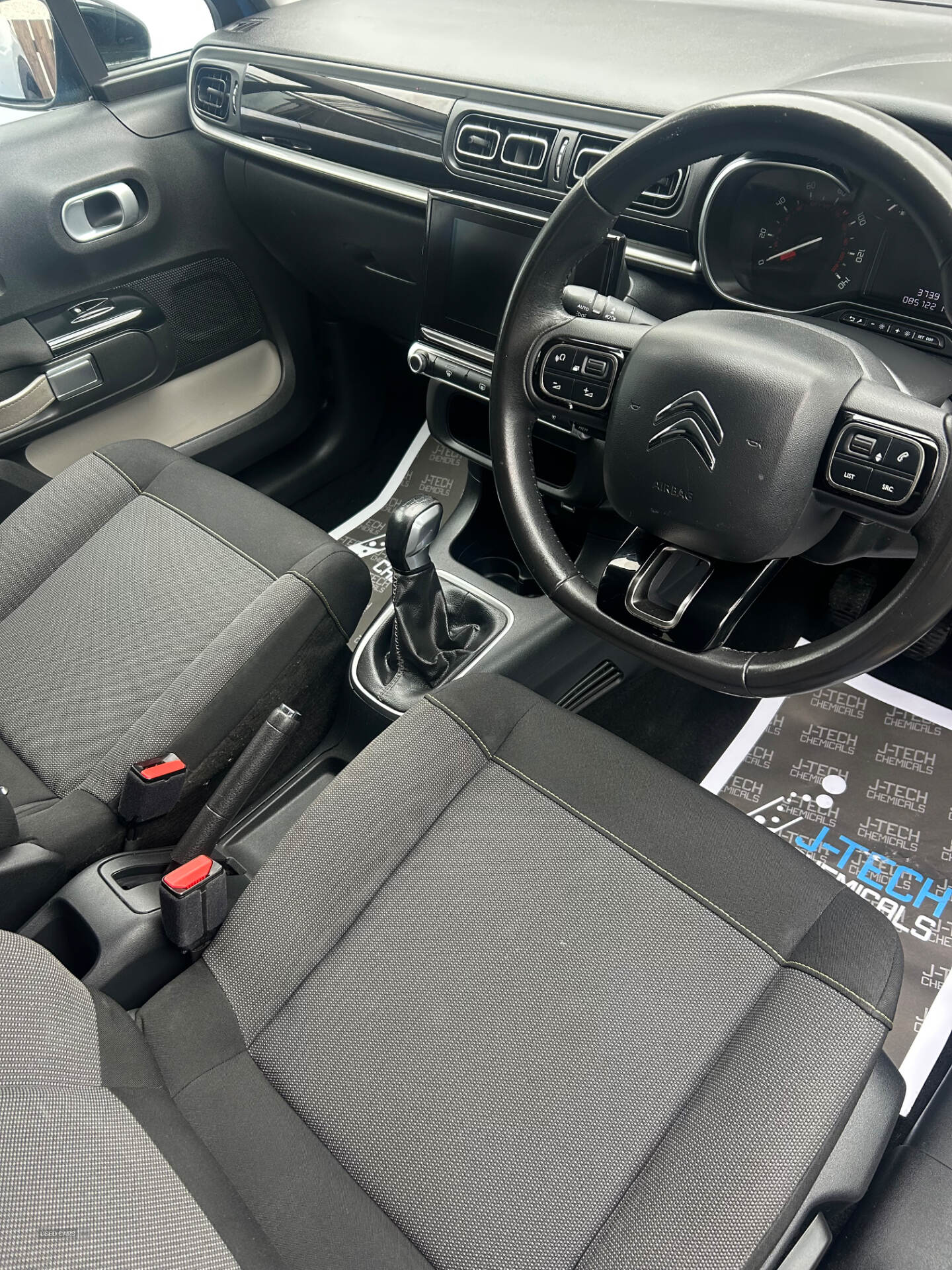 Jul 2017 Citroen C3 1.2 PureTech 82 Flair 5dr